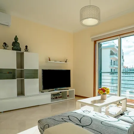 Forum Madeira Ajuda Apartment *