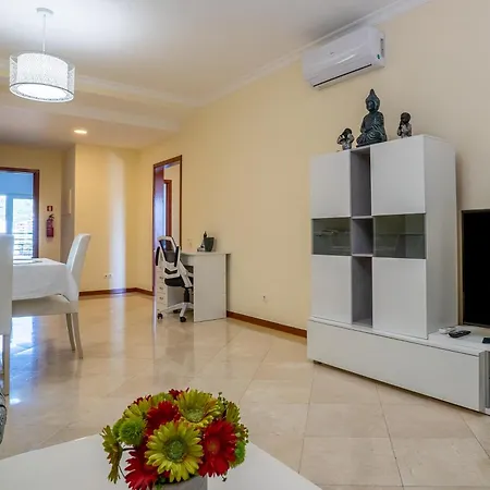 Apartment Forum Madeira Ajuda *